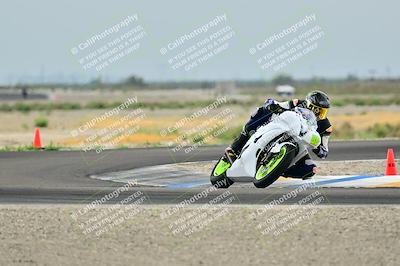 media/Apr-18-2025-TrackDaz (Fri) [[45f5874c44]]/C Group/Session 1 (Turn 7)/